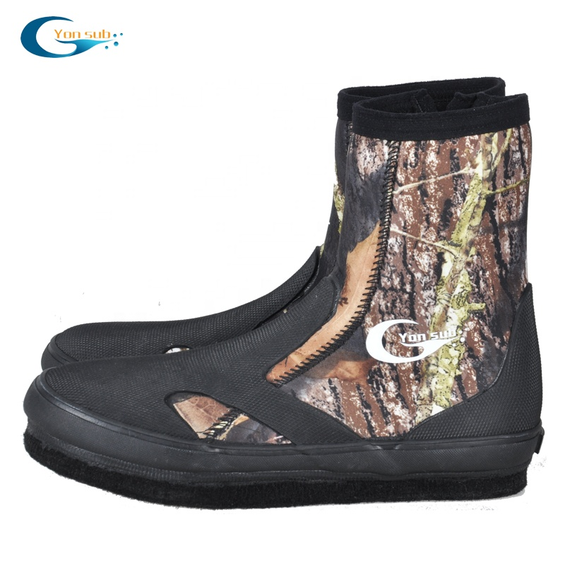 Beach camouflage waterproof diving boots 