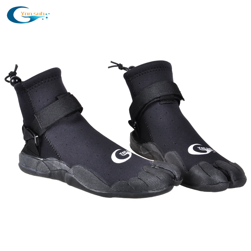 Black color waterproof scuba neoprene surfing & diving boots