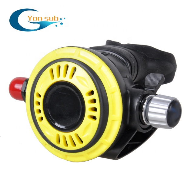 Diving equipment second stage adjustable diving regulator